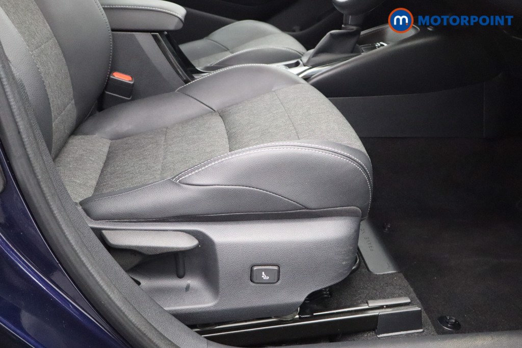 Toyota Corolla Design Automatic Petrol-Electric Hybrid Estate - Stock Number (1595473) - 14th supplementary image