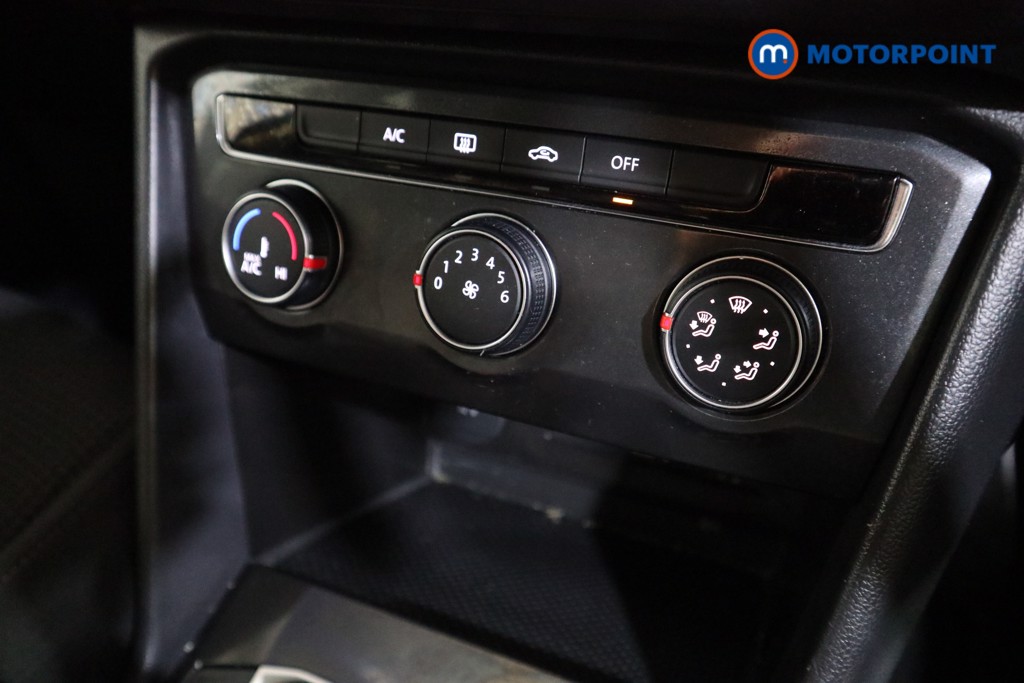 Volkswagen Tiguan S Manual Petrol SUV - Stock Number (1595600) - 5th supplementary image