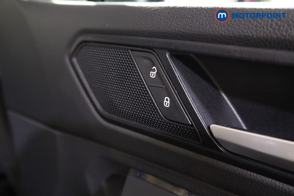 Volkswagen Tiguan S Manual Petrol SUV - Stock Number (1595600) - 9th supplementary image