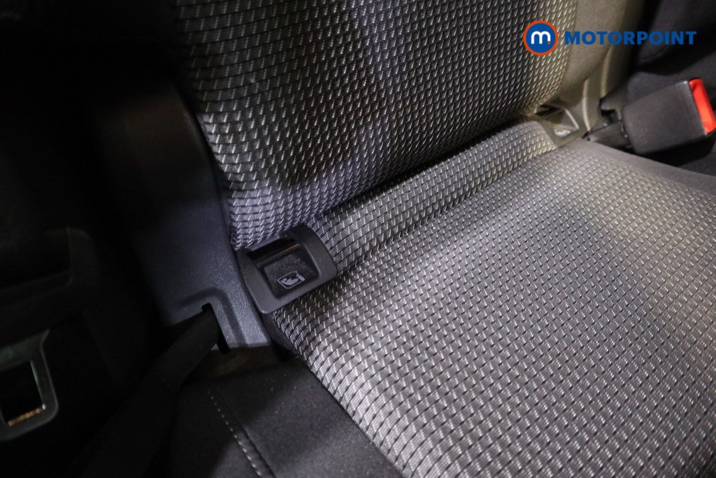 Volkswagen Tiguan S Manual Petrol SUV - Stock Number (1595600) - 13th supplementary image