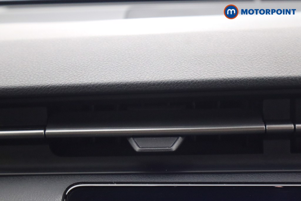 Lexus LBX Premium Plus Automatic Petrol-Electric Hybrid SUV - Stock Number (1595646) - 9th supplementary image