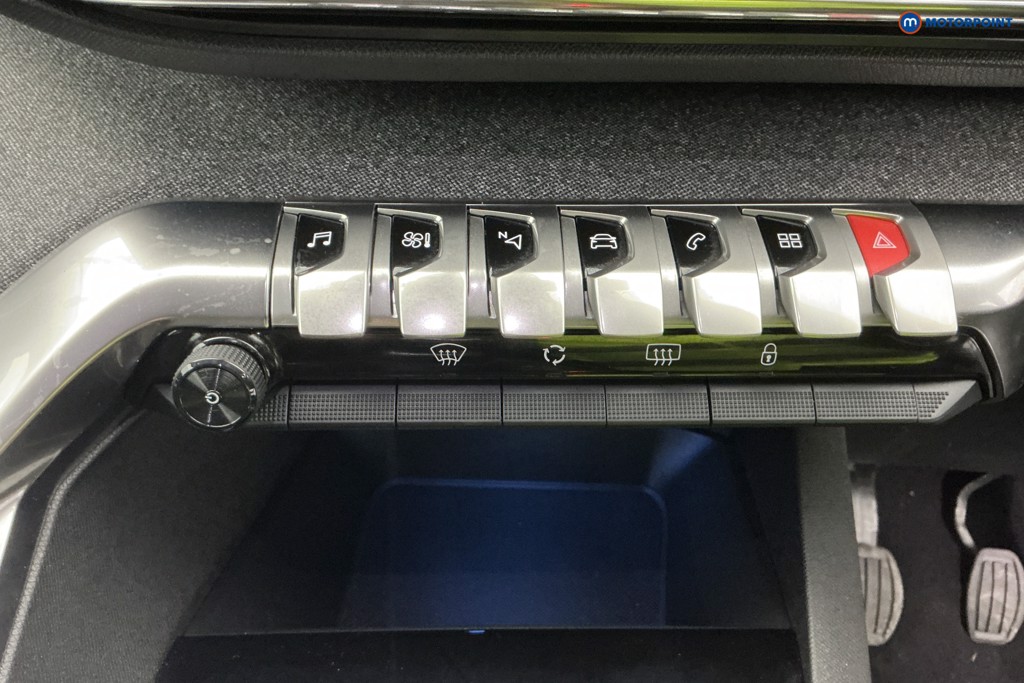 Peugeot 3008 Allure Premium Manual Diesel SUV - Stock Number (1596411) - 18th supplementary image