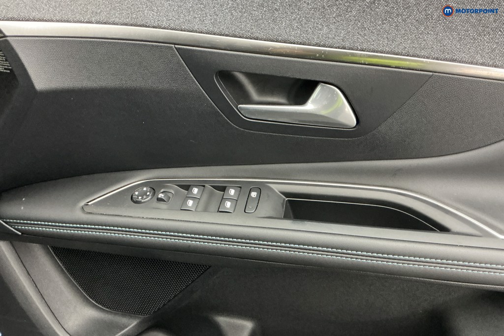 Peugeot 3008 Allure Premium Manual Diesel SUV - Stock Number (1596411) - 24th supplementary image