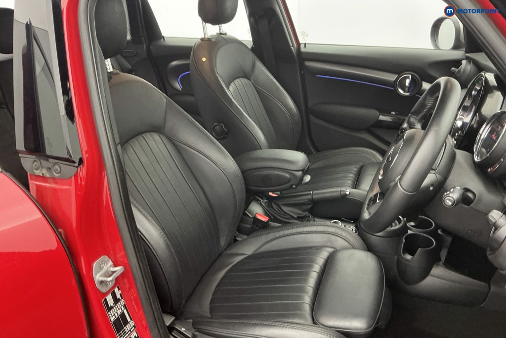 Mini Hatchback Cooper Exclusive Automatic Petrol Hatchback - Stock Number (1597313) - 6th supplementary image