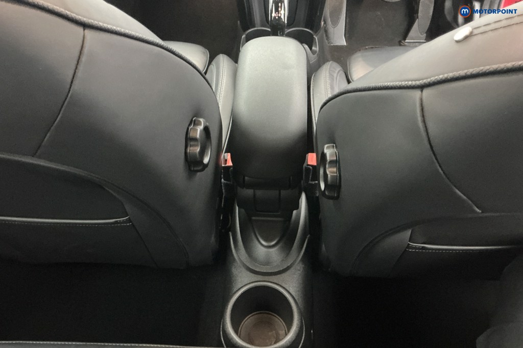 Mini Hatchback Cooper Exclusive Automatic Petrol Hatchback - Stock Number (1597313) - 11th supplementary image