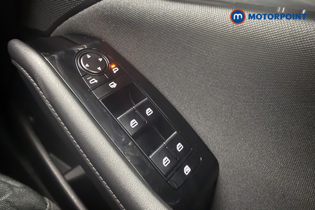 Mazda 3 Centre-Line Manual Petrol Hatchback - Stock Number (1597855) - 17th supplementary image