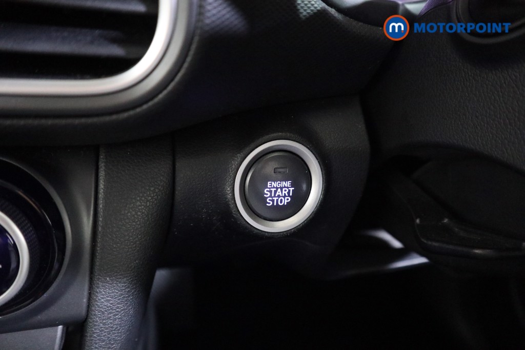 Hyundai Kona Premium Se Manual Petrol SUV - Stock Number (1598057) - 7th supplementary image