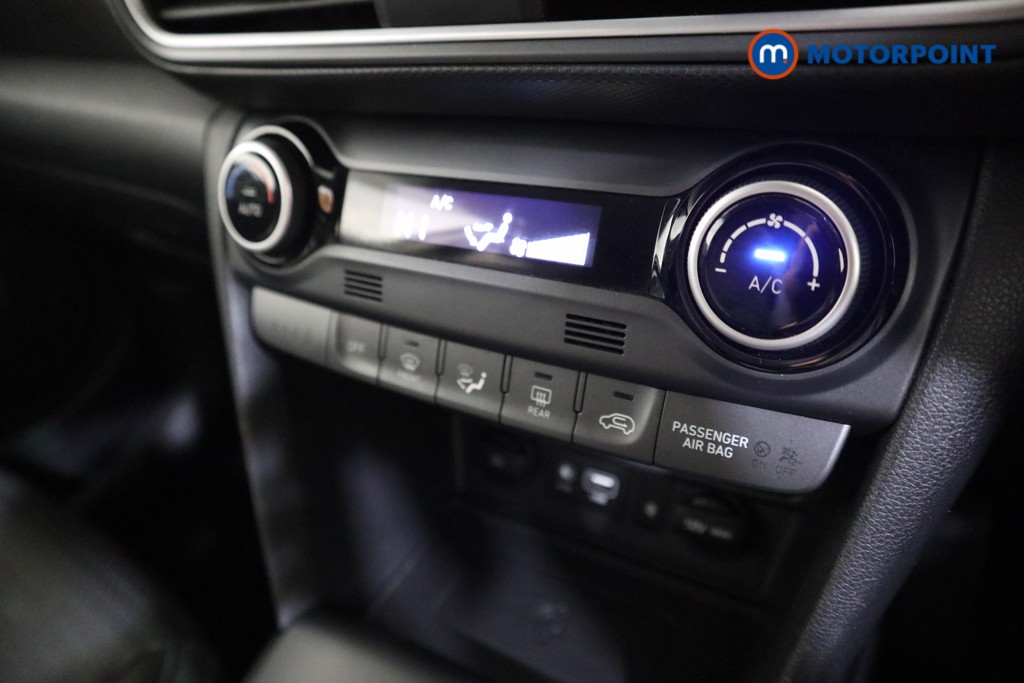 Hyundai Kona Premium Se Manual Petrol SUV - Stock Number (1598057) - 8th supplementary image