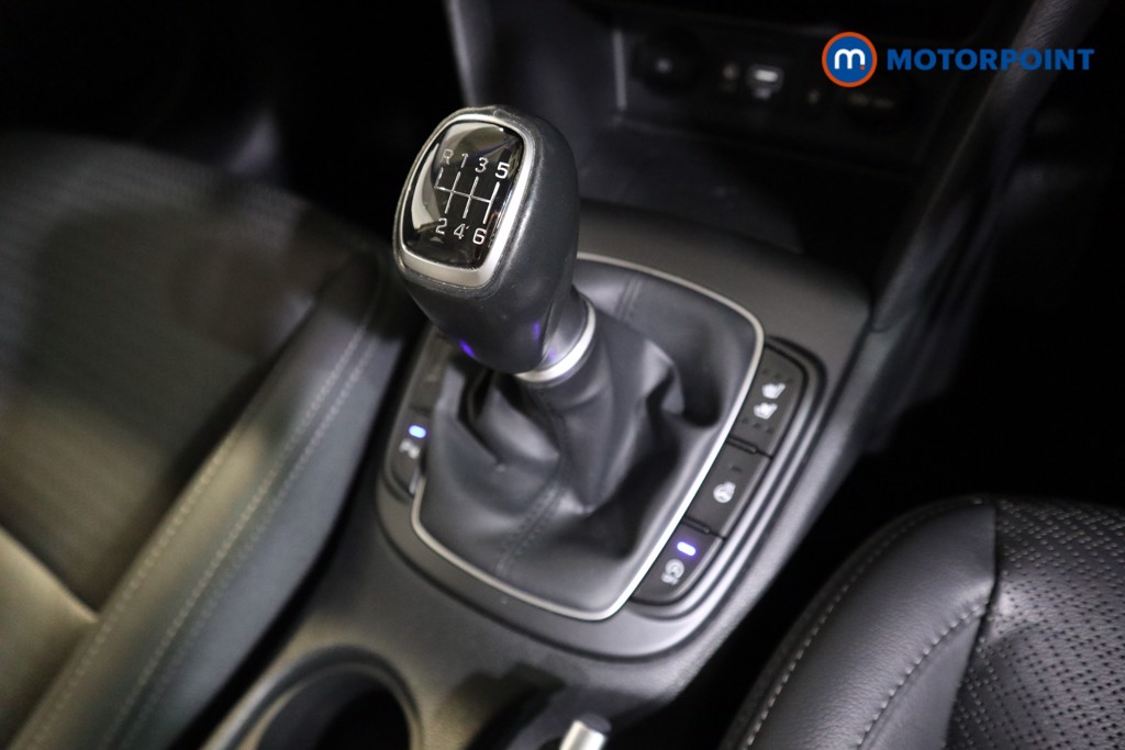 Hyundai Kona Premium Se Manual Petrol SUV - Stock Number (1598057) - 10th supplementary image