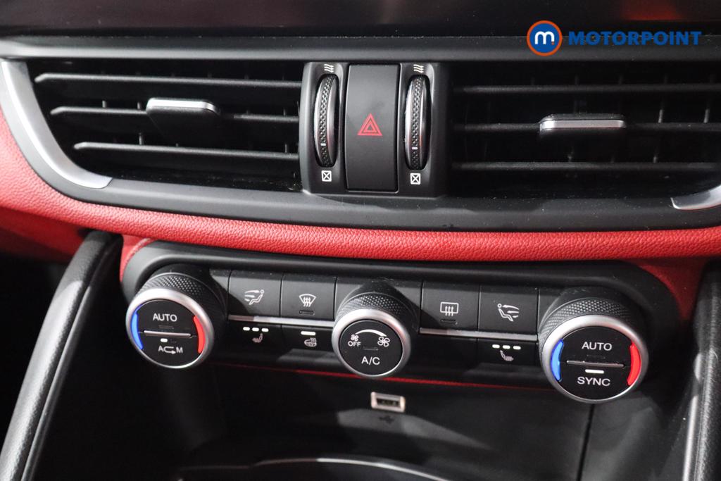 Alfa Romeo Giulia Veloce Automatic Petrol Saloon - Stock Number (1598571) - 11th supplementary image