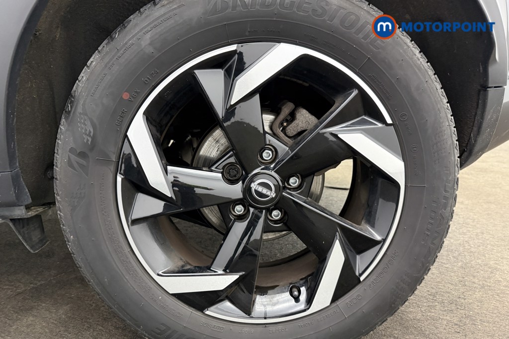 Nissan Juke N-Connecta Manual Petrol SUV - Stock Number (1598671) - 13th supplementary image