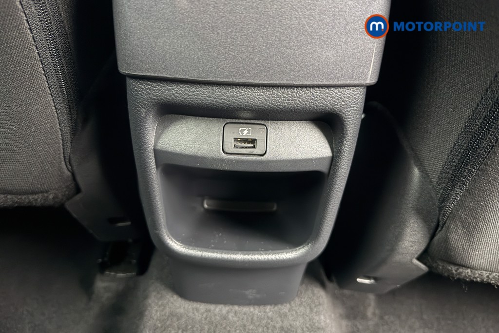 Nissan Juke N-Connecta Manual Petrol SUV - Stock Number (1598671) - 20th supplementary image