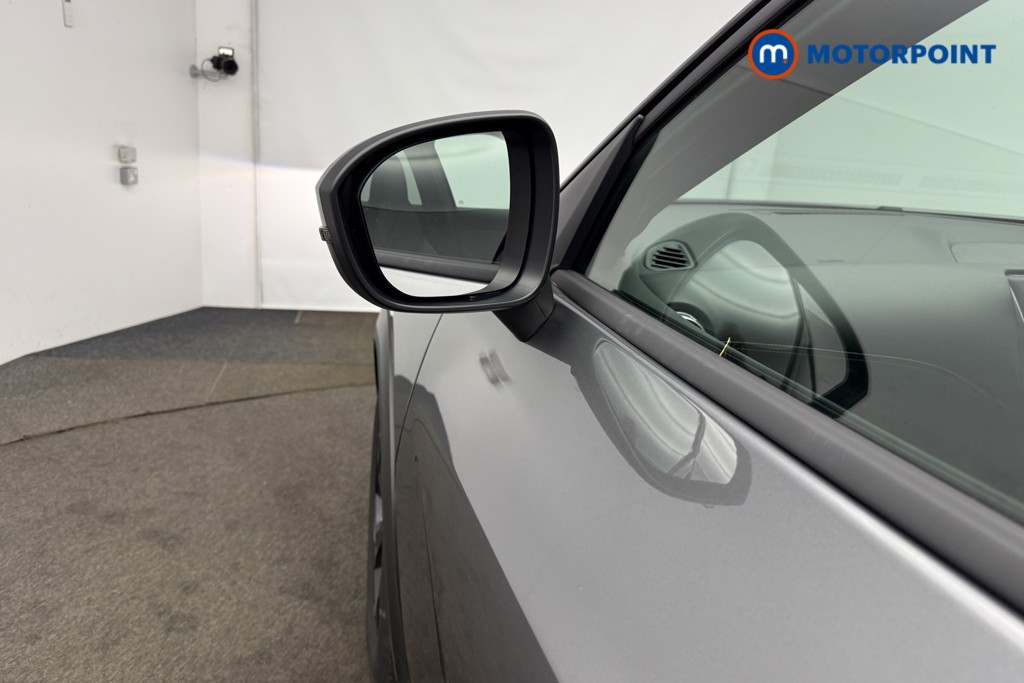 Nissan Juke N-Connecta Manual Petrol SUV - Stock Number (1598671) - 30th supplementary image