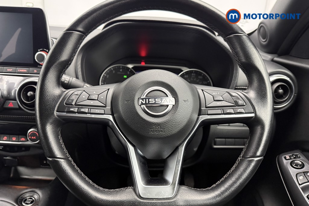 Nissan Juke N-Connecta Manual Petrol SUV - Stock Number (1598696) - 5th supplementary image