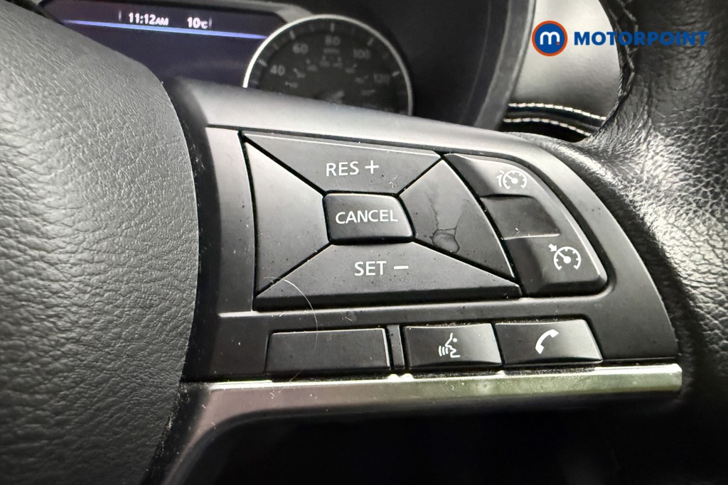 Nissan Juke N-Connecta Manual Petrol SUV - Stock Number (1598696) - 15th supplementary image