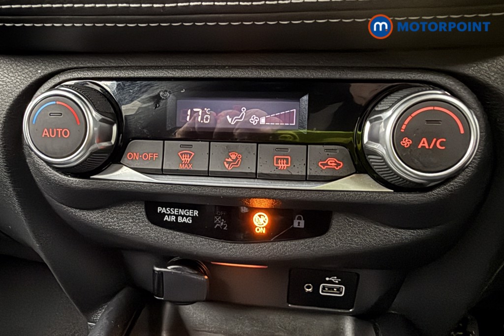 Nissan Juke N-Connecta Manual Petrol SUV - Stock Number (1598696) - 16th supplementary image