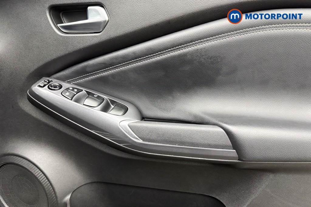 Nissan Juke N-Connecta Manual Petrol SUV - Stock Number (1598696) - 18th supplementary image