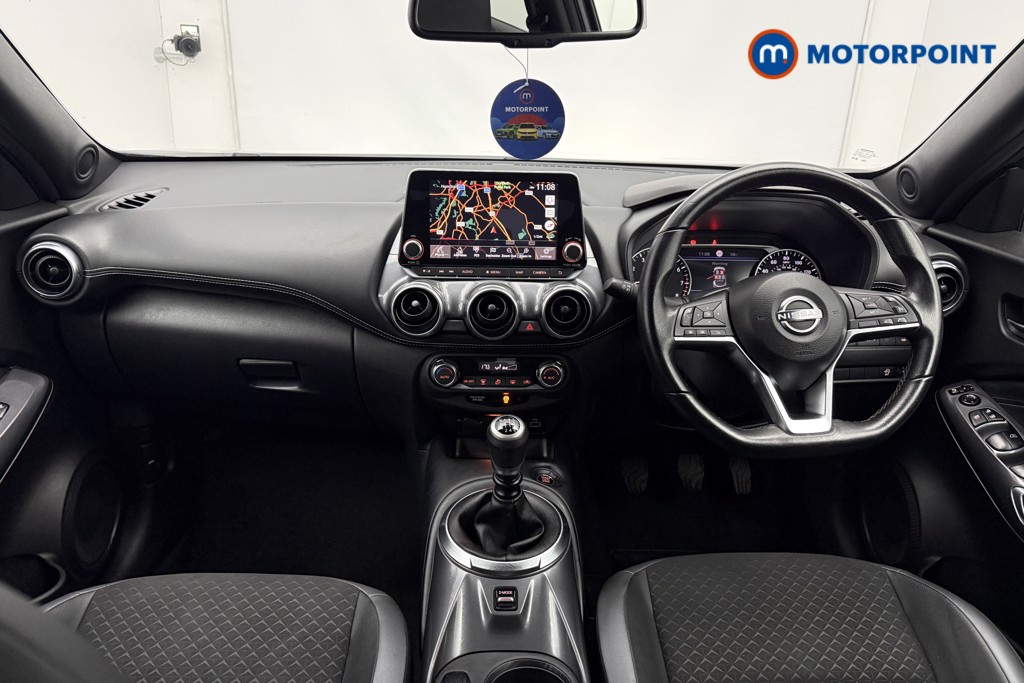 Nissan Juke N-Connecta Manual Petrol SUV - Stock Number (1598696) - 1st supplementary image