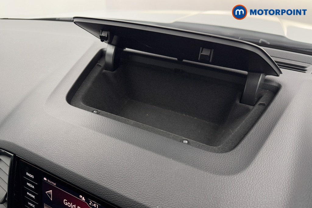 Skoda Karoq Sport Line Automatic Petrol SUV - Stock Number (1598910) - 14th supplementary image