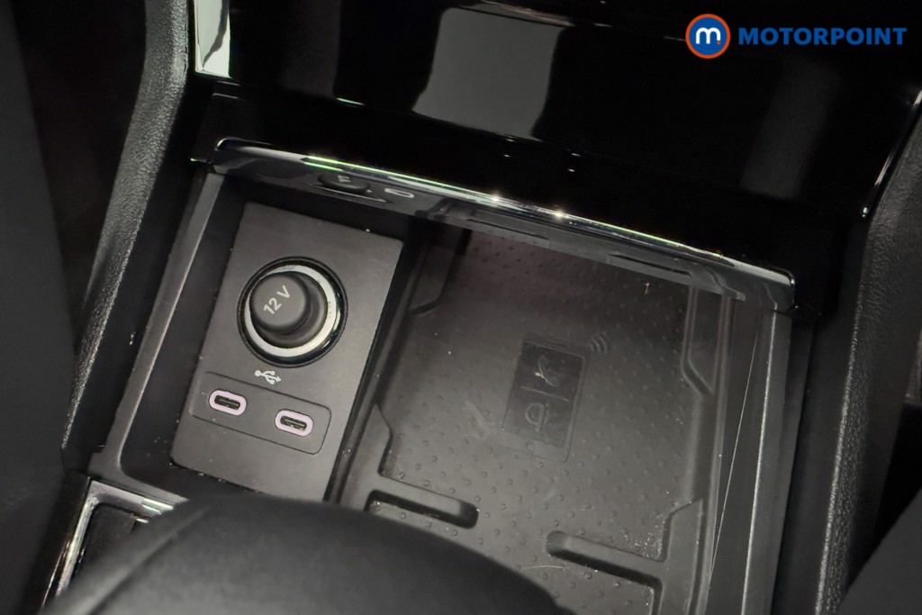 Skoda Karoq Sport Line Automatic Petrol SUV - Stock Number (1598910) - 16th supplementary image