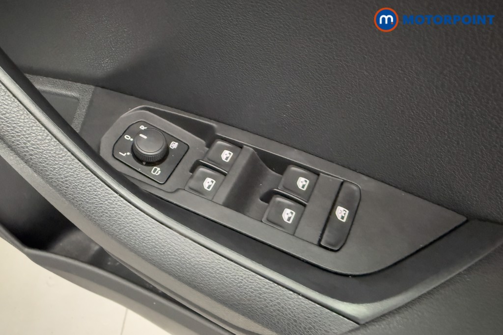 Skoda Karoq Sport Line Automatic Petrol SUV - Stock Number (1598910) - 20th supplementary image