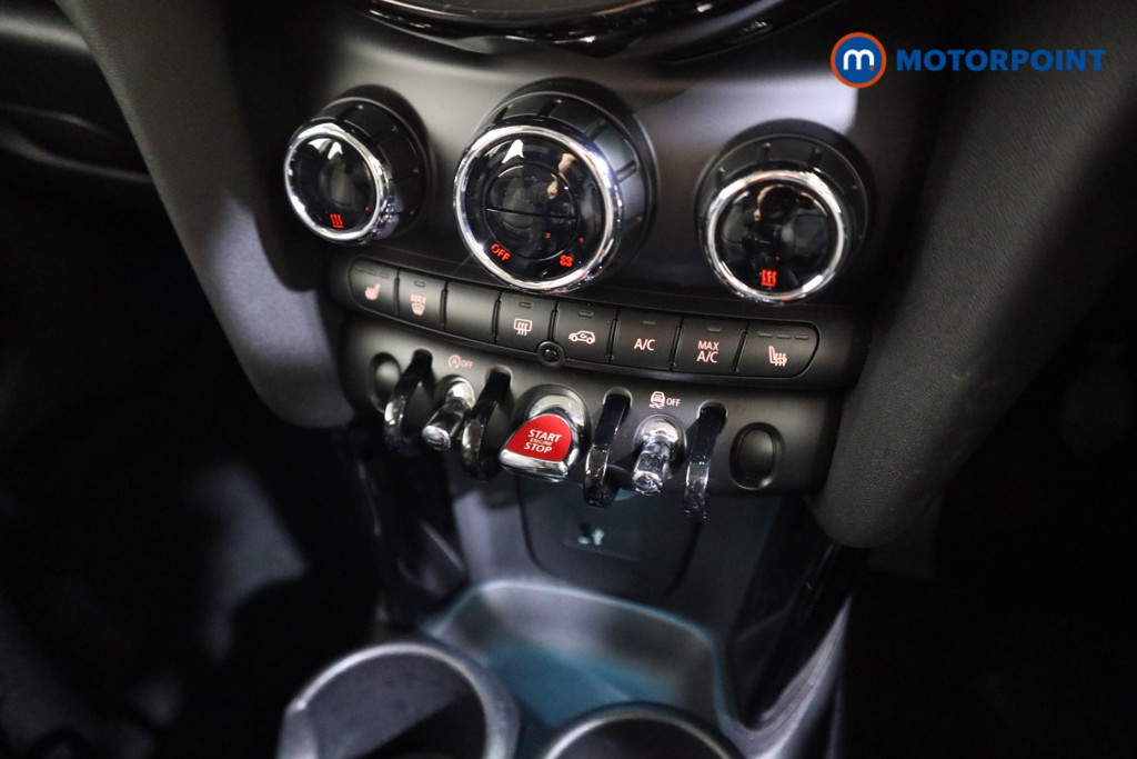 Mini Hatchback Cooper Classic Manual Petrol Hatchback - Stock Number (1599086) - 7th supplementary image