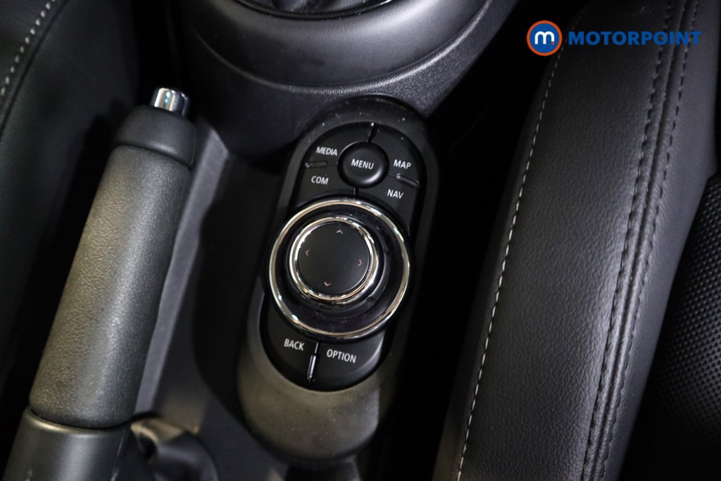 Mini Hatchback Cooper Classic Manual Petrol Hatchback - Stock Number (1599086) - 8th supplementary image