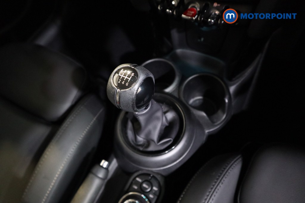 Mini Hatchback Cooper Classic Manual Petrol Hatchback - Stock Number (1599086) - 9th supplementary image