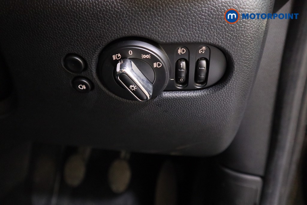 Mini Hatchback Cooper Classic Manual Petrol Hatchback - Stock Number (1599086) - 10th supplementary image