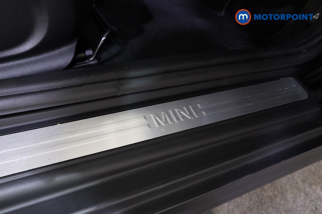 Mini Hatchback Cooper Classic Manual Petrol Hatchback - Stock Number (1599086) - 13th supplementary image