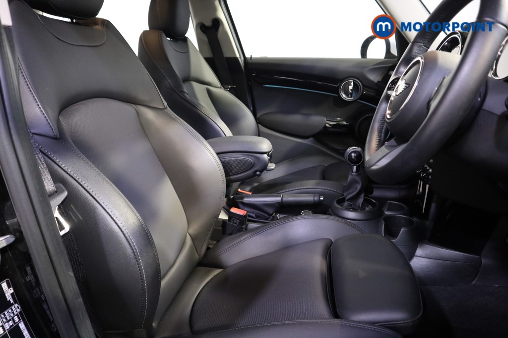 Mini Hatchback Cooper Classic Manual Petrol Hatchback - Stock Number (1599086) - 14th supplementary image