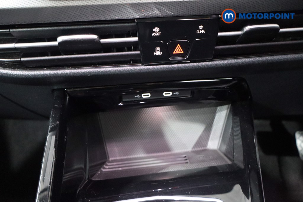 Volkswagen Golf Style Automatic Petrol Hatchback - Stock Number (1599095) - 13th supplementary image