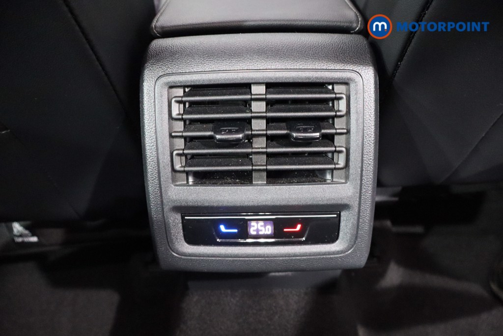 Volkswagen Golf Style Automatic Petrol Hatchback - Stock Number (1599095) - 16th supplementary image