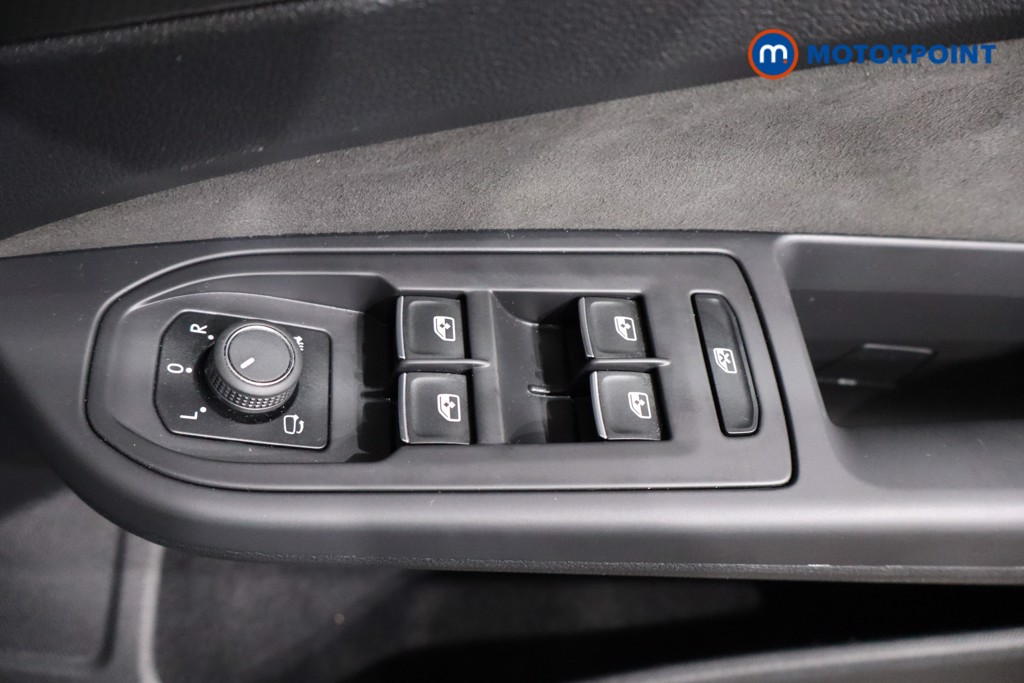 Volkswagen Golf Style Automatic Petrol Hatchback - Stock Number (1599095) - 19th supplementary image