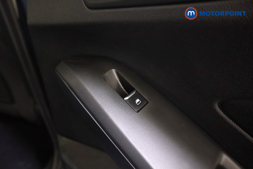 Ford Focus Active Manual Petrol Hatchback - Stock Number (1599266) - 18th supplementary image