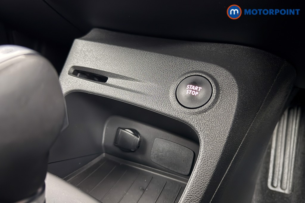 Renault Captur S Edition Automatic Petrol SUV - Stock Number (1599288) - 12th supplementary image