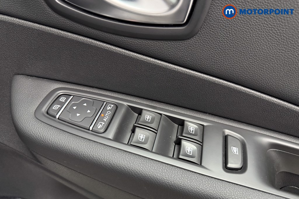 Renault Captur S Edition Automatic Petrol SUV - Stock Number (1599288) - 20th supplementary image