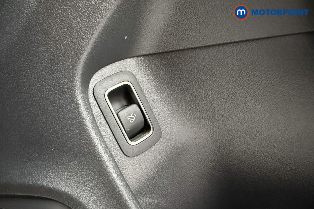 Mercedes-Benz CLA Amg Line Automatic Petrol Coupe - Stock Number (1599294) - 23rd supplementary image