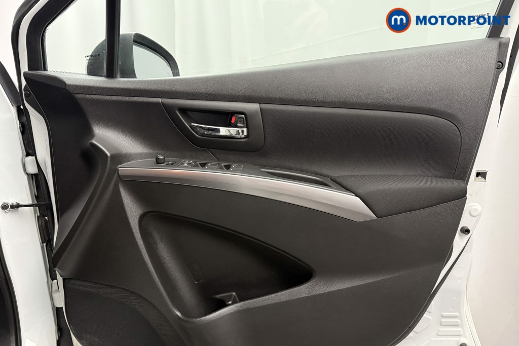 Suzuki S-Cross Motion Manual Petrol SUV - Stock Number (1599330) - 16th supplementary image
