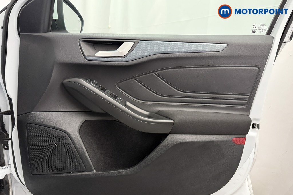 Ford Focus Active X Automatic Petrol Estate - Stock Number (1599366) - 18th supplementary image