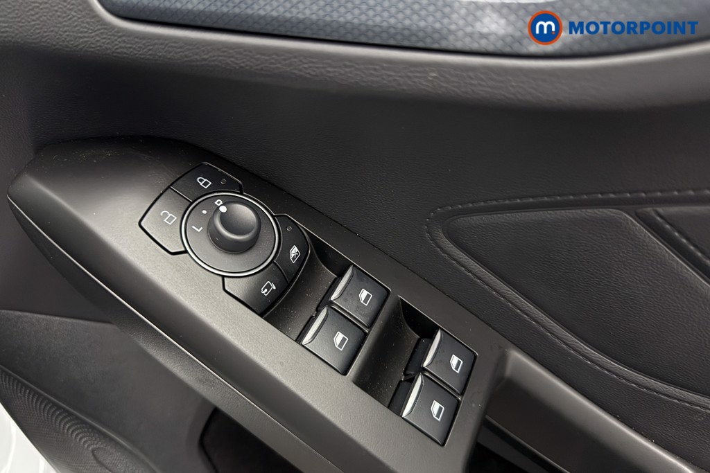 Ford Focus Active X Automatic Petrol Estate - Stock Number (1599366) - 19th supplementary image