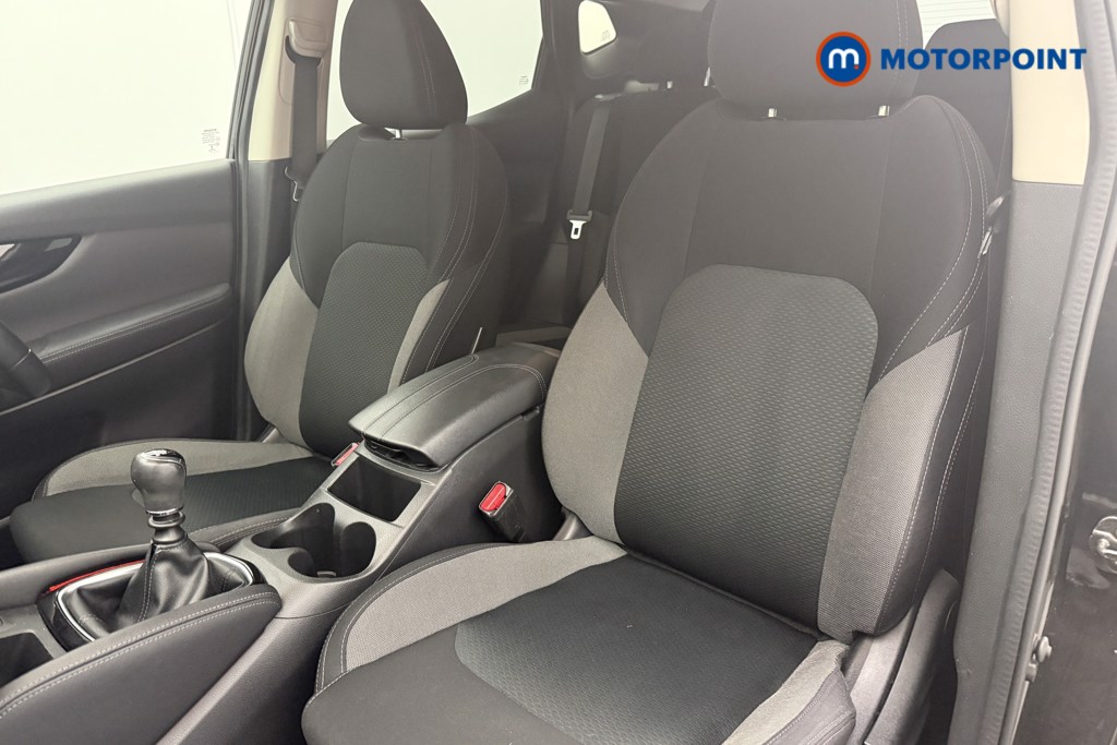 Nissan Qashqai N-Connecta Manual Petrol SUV - Stock Number (1599603) - 3rd supplementary image