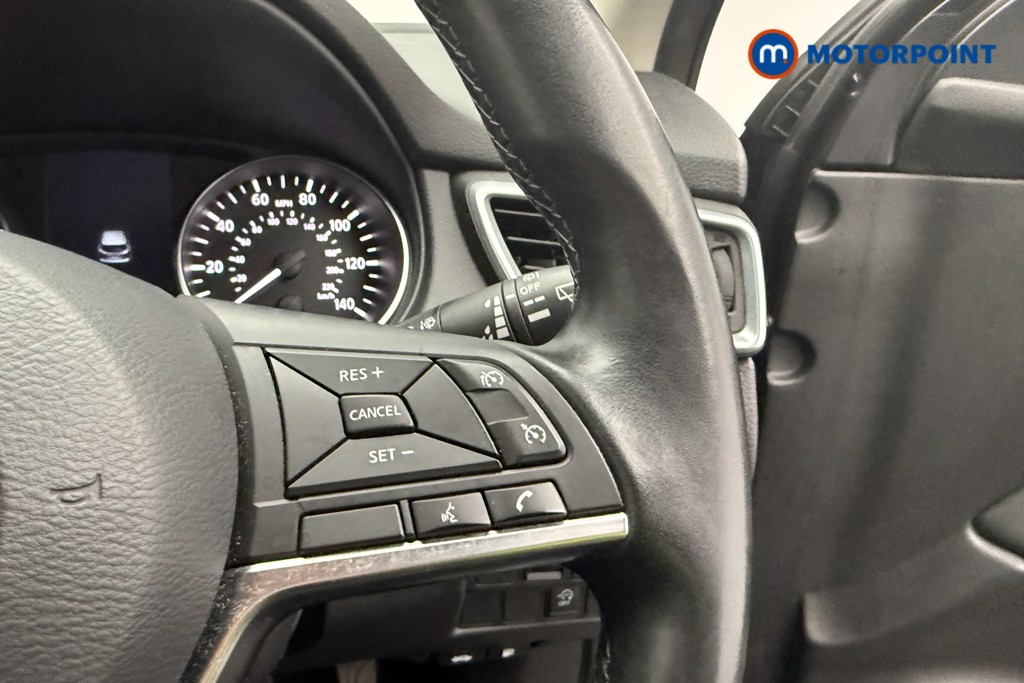 Nissan Qashqai N-Connecta Manual Petrol SUV - Stock Number (1599603) - 8th supplementary image