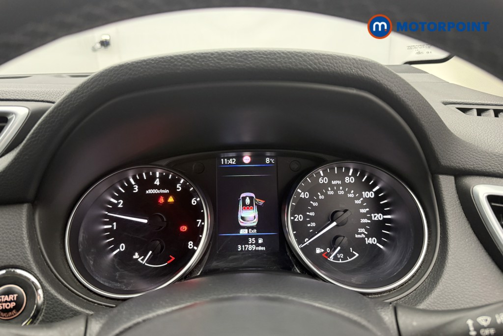 Nissan Qashqai N-Connecta Manual Petrol SUV - Stock Number (1599603) - 9th supplementary image