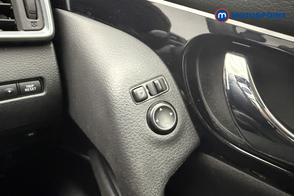 Nissan Qashqai N-Connecta Manual Petrol SUV - Stock Number (1599603) - 16th supplementary image