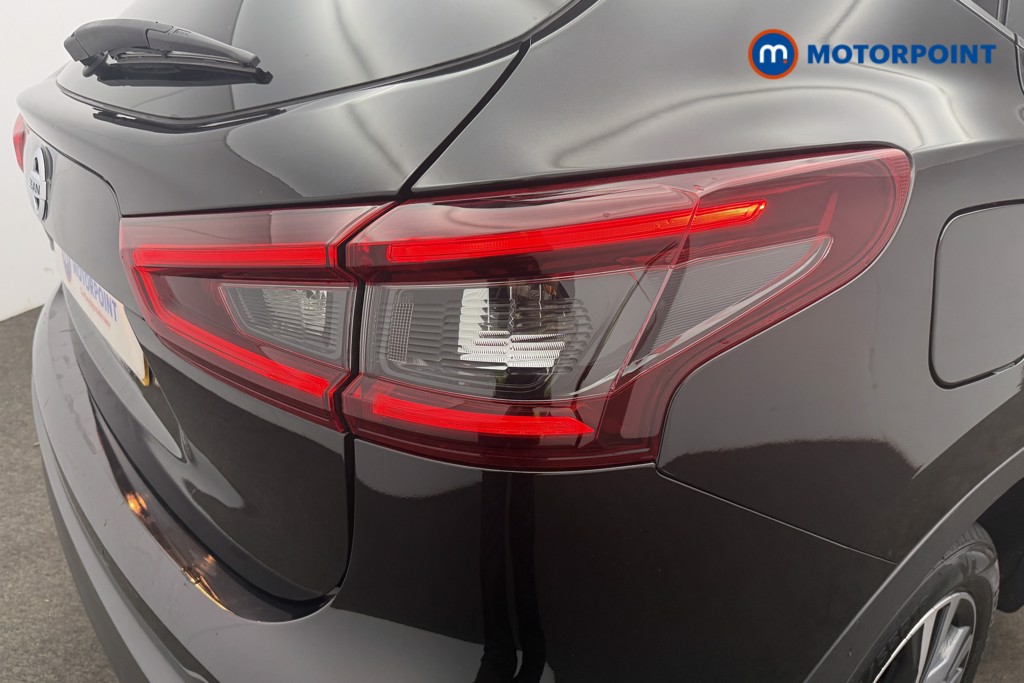 Nissan Qashqai N-Connecta Manual Petrol SUV - Stock Number (1599603) - 17th supplementary image