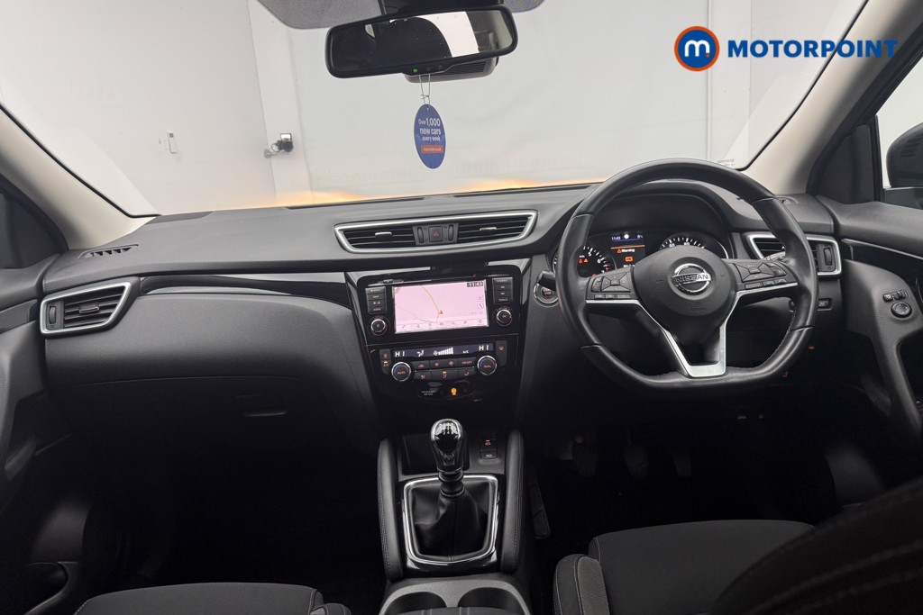 Nissan Qashqai N-Connecta Manual Petrol SUV - Stock Number (1599603) - 1st supplementary image