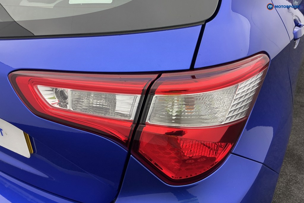 Toyota Yaris Icon Tech Manual Petrol Hatchback - Stock Number (1599661) - 30th supplementary image