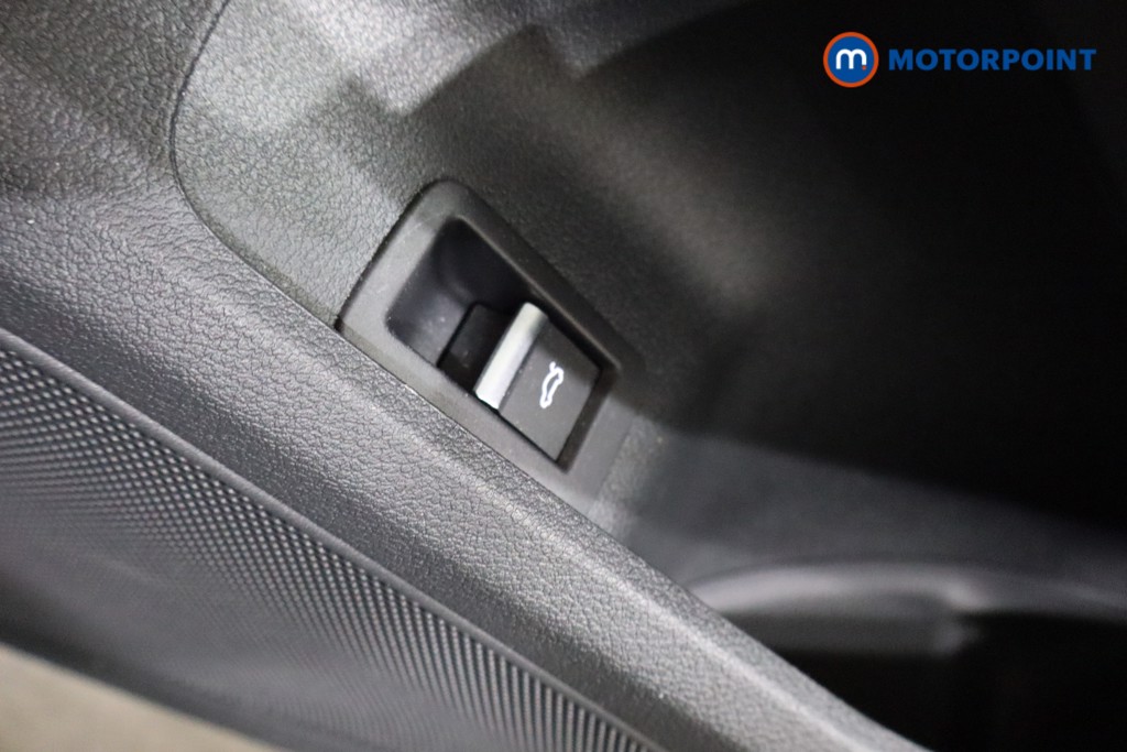 Audi A4 Black Edition Automatic Petrol Saloon - Stock Number (1599682) - 7th supplementary image