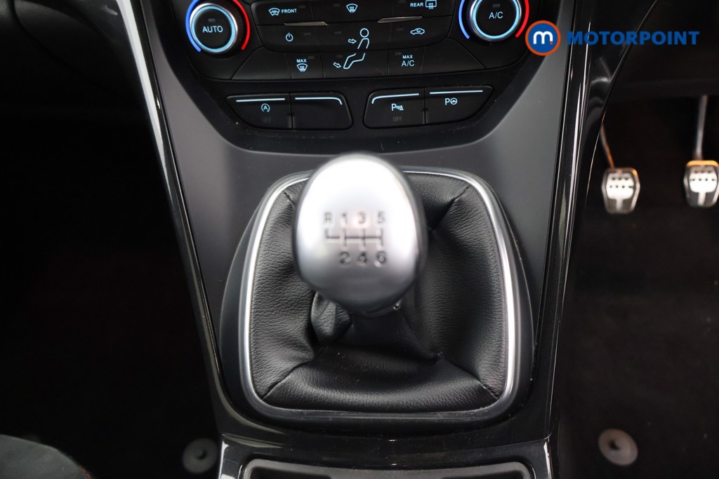 Ford Kuga St-Line Manual Petrol SUV - Stock Number (1599934) - 9th supplementary image